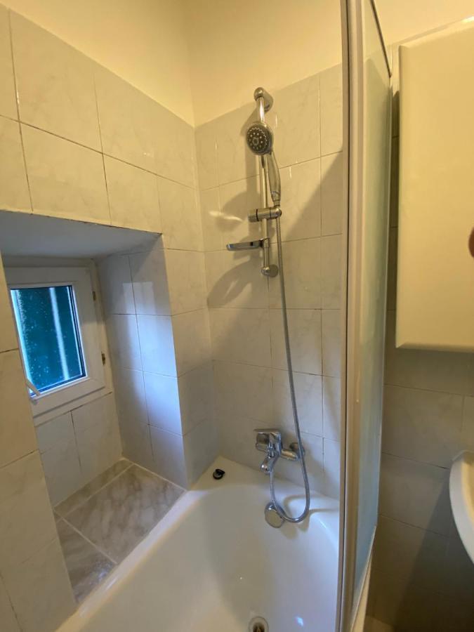 ジェノヴァZena Apartamentアパートメント エクステリア 写真